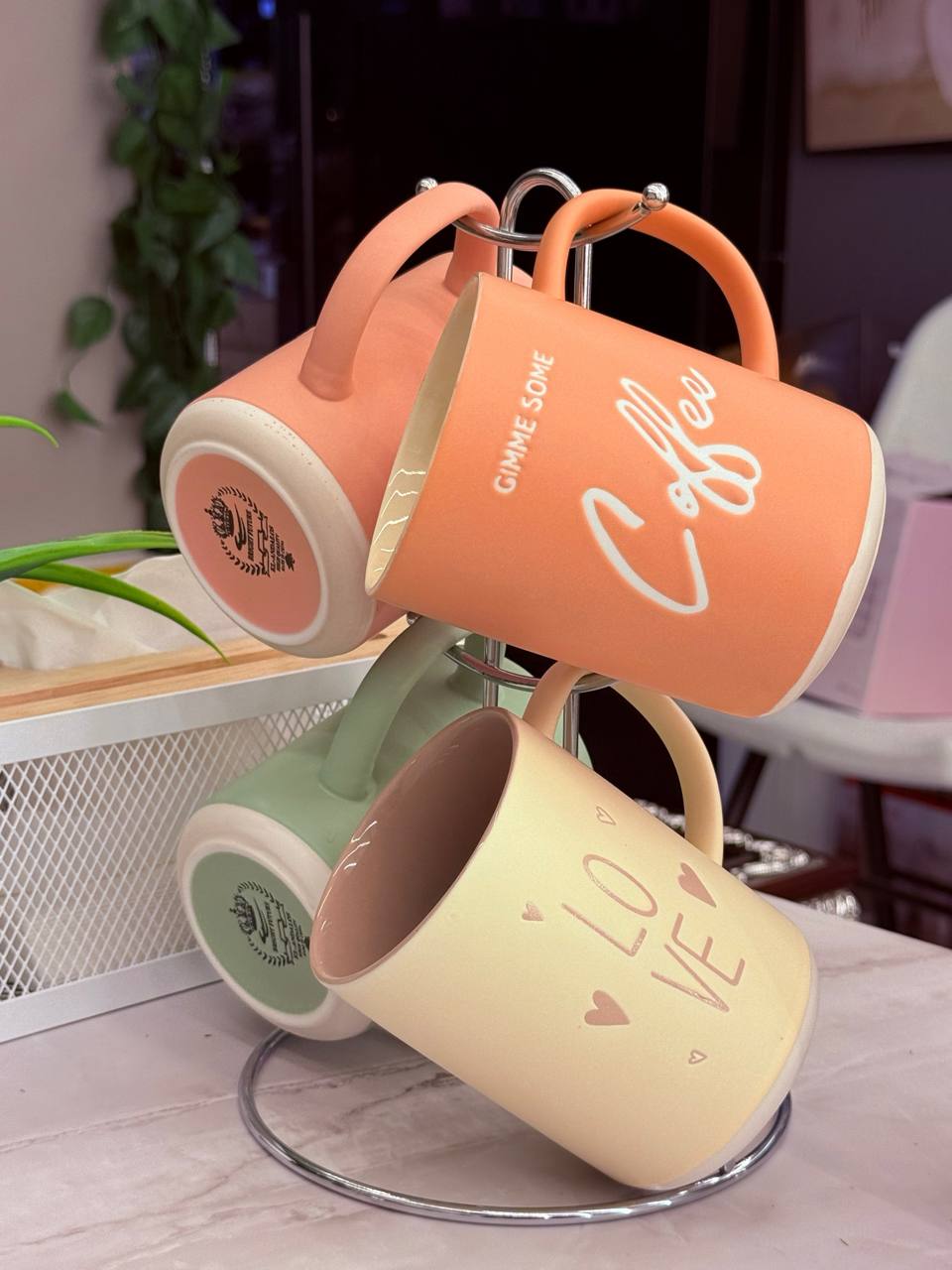 طقم مج بورسلين مط😍 ‎4 قطعه + استاند معدن