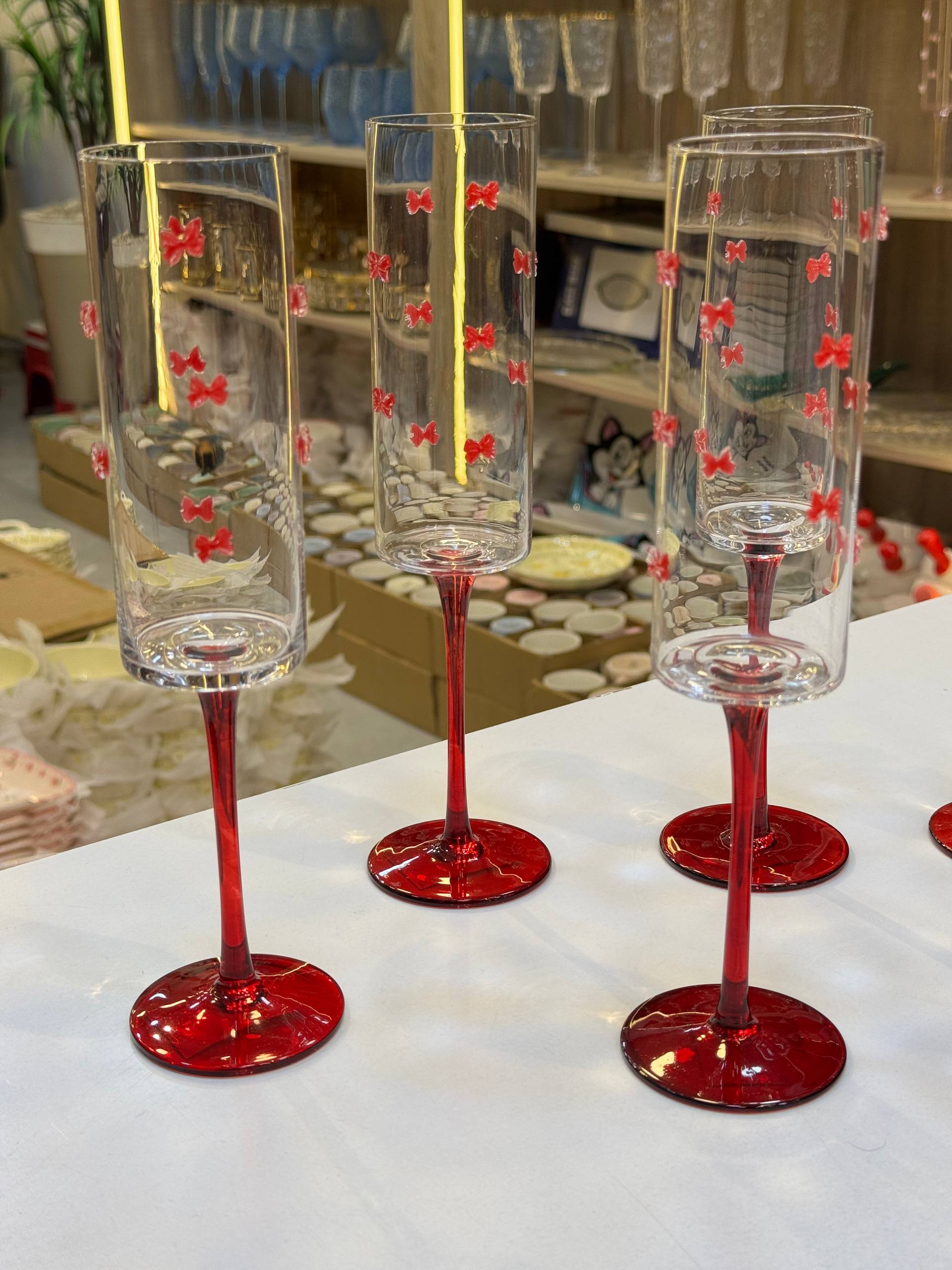 طقم كاسات فيونكة 6 قطعة