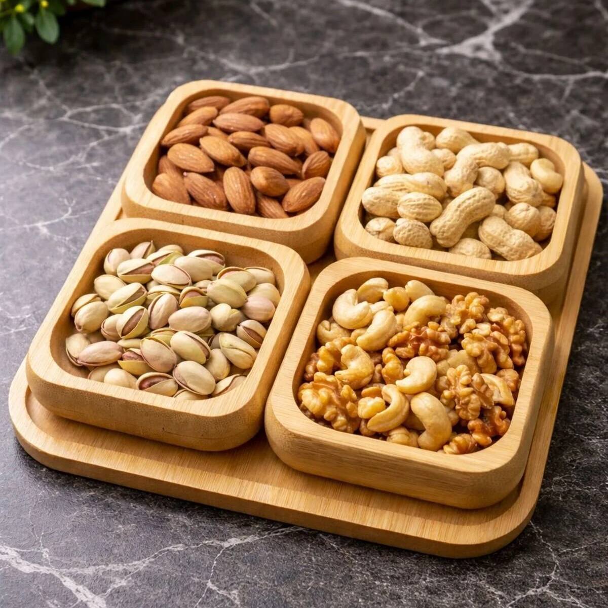 طبق تسالي خشب مربع